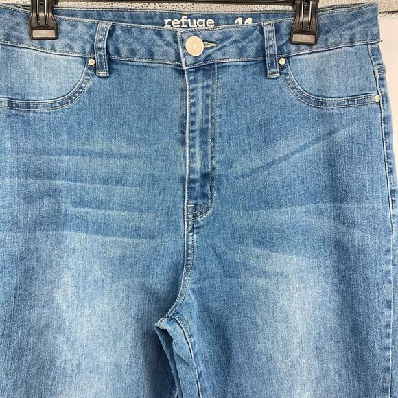 Refuge Austin Light Wash High Rise Stretch Flare Jegging Denim Jeans Size 11 - Picture 7 of 15